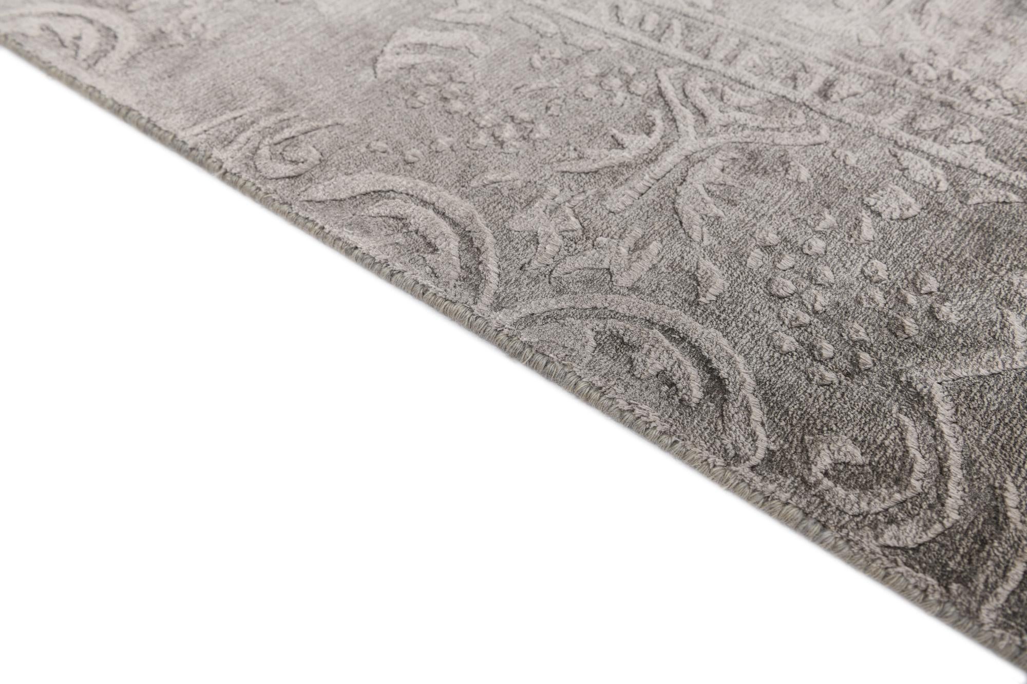 5' 7 x 7' 9 Hand Knotted Darya Wool Rug