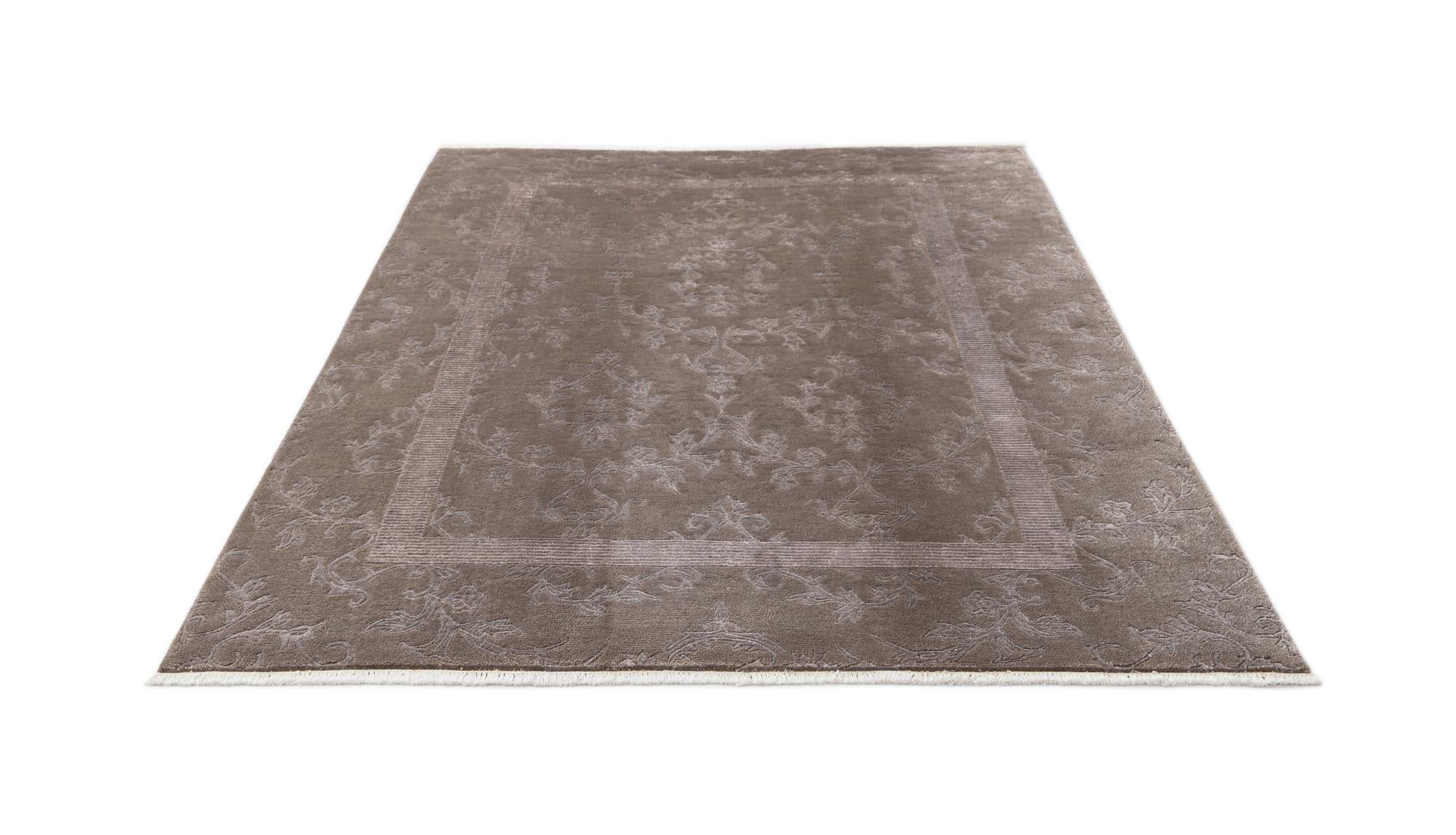 5' 7 x 8' Hand Knotted Darya Wool Rug
