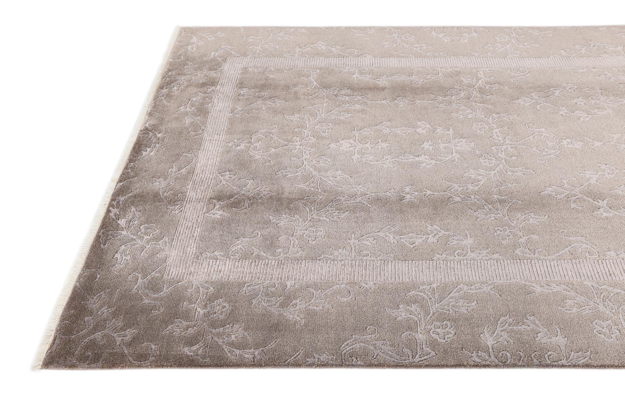 5' 7 x 8' Hand Knotted Darya Wool Rug