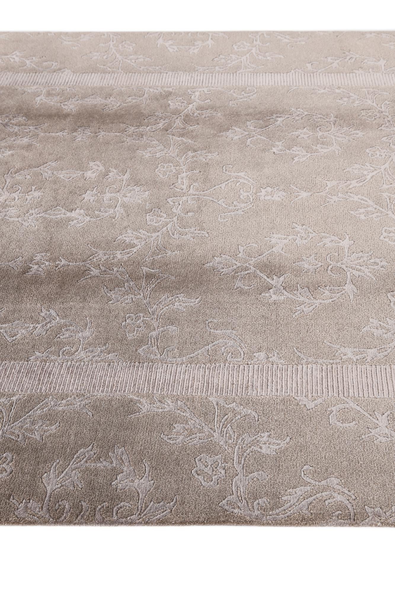 5' 7 x 8' Hand Knotted Darya Wool Rug