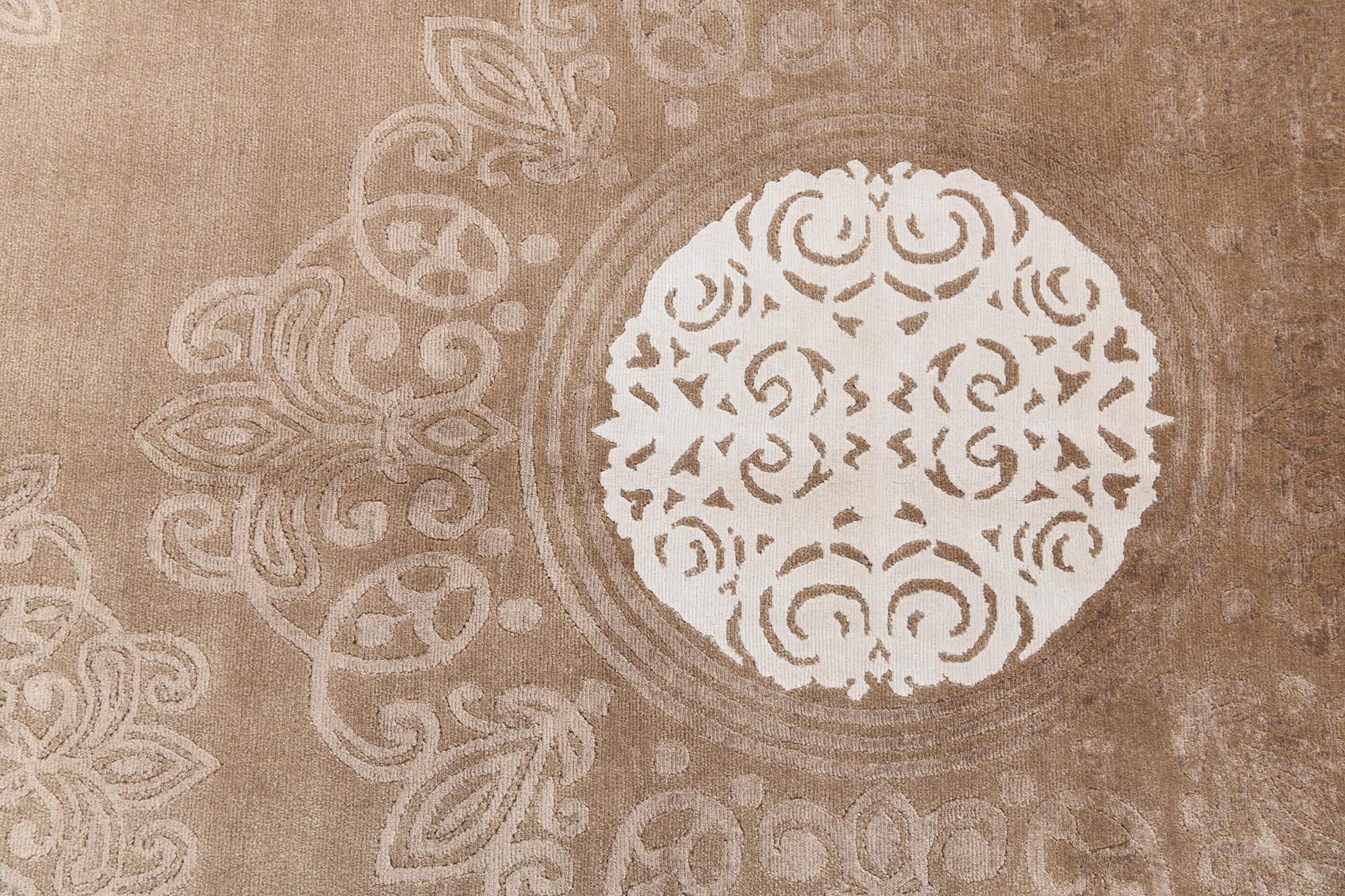 5' 7 x 7' 11 Hand Knotted Darya Wool Rug