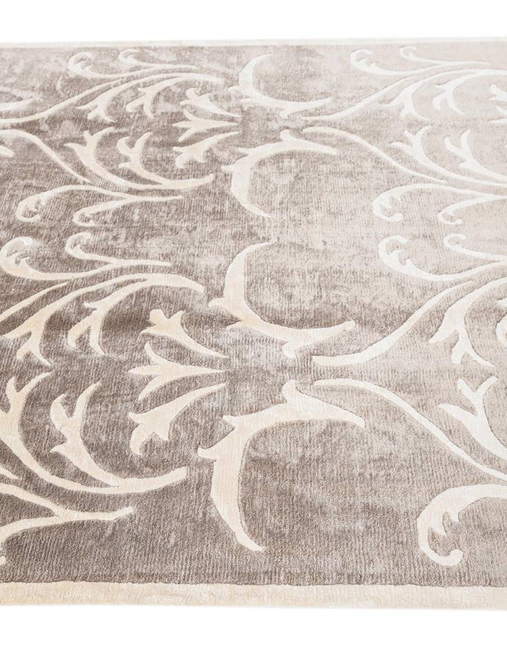 Detail image of 5' 9 x 7' 10  Hand Knotted Darya Wool Rug