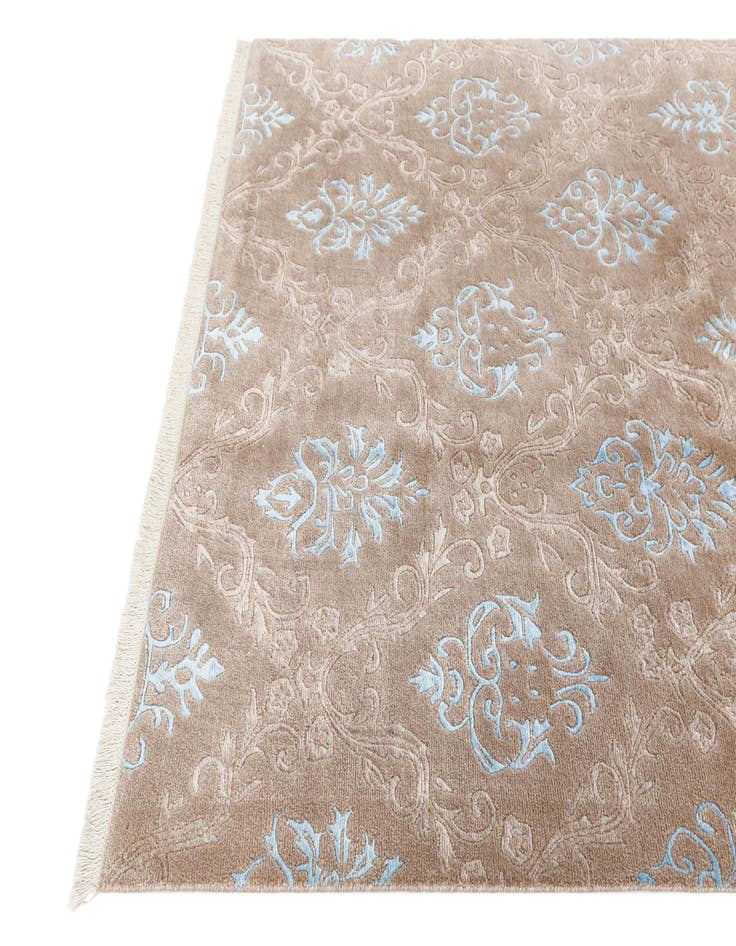 Detail image of 5' 6 x 7' 10  Hand Knotted Darya Wool Rug