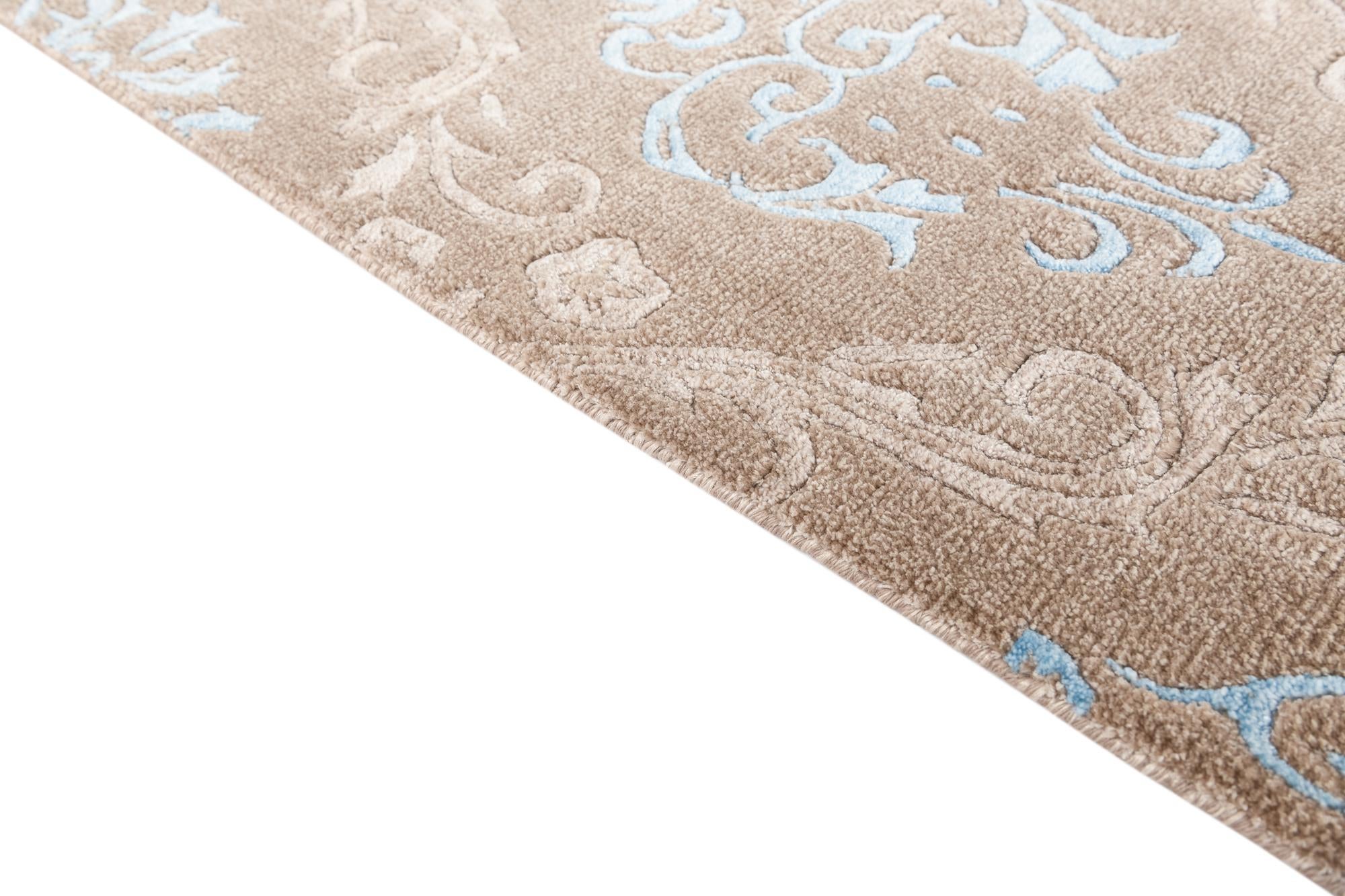5' 6 x 7' 10 Hand Knotted Darya Wool Rug