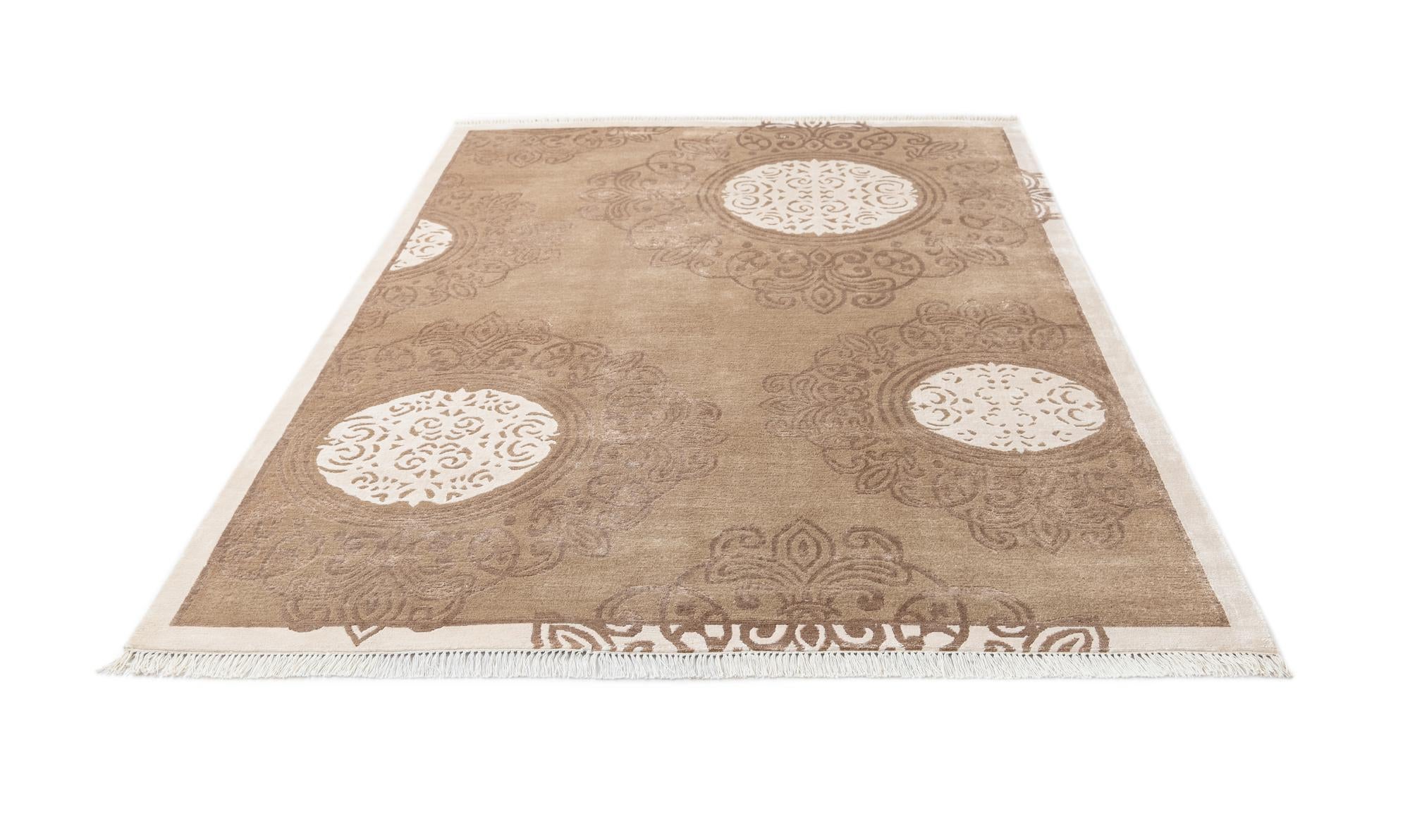 5' 9 x 8' 2 Hand Knotted Darya Wool Rug
