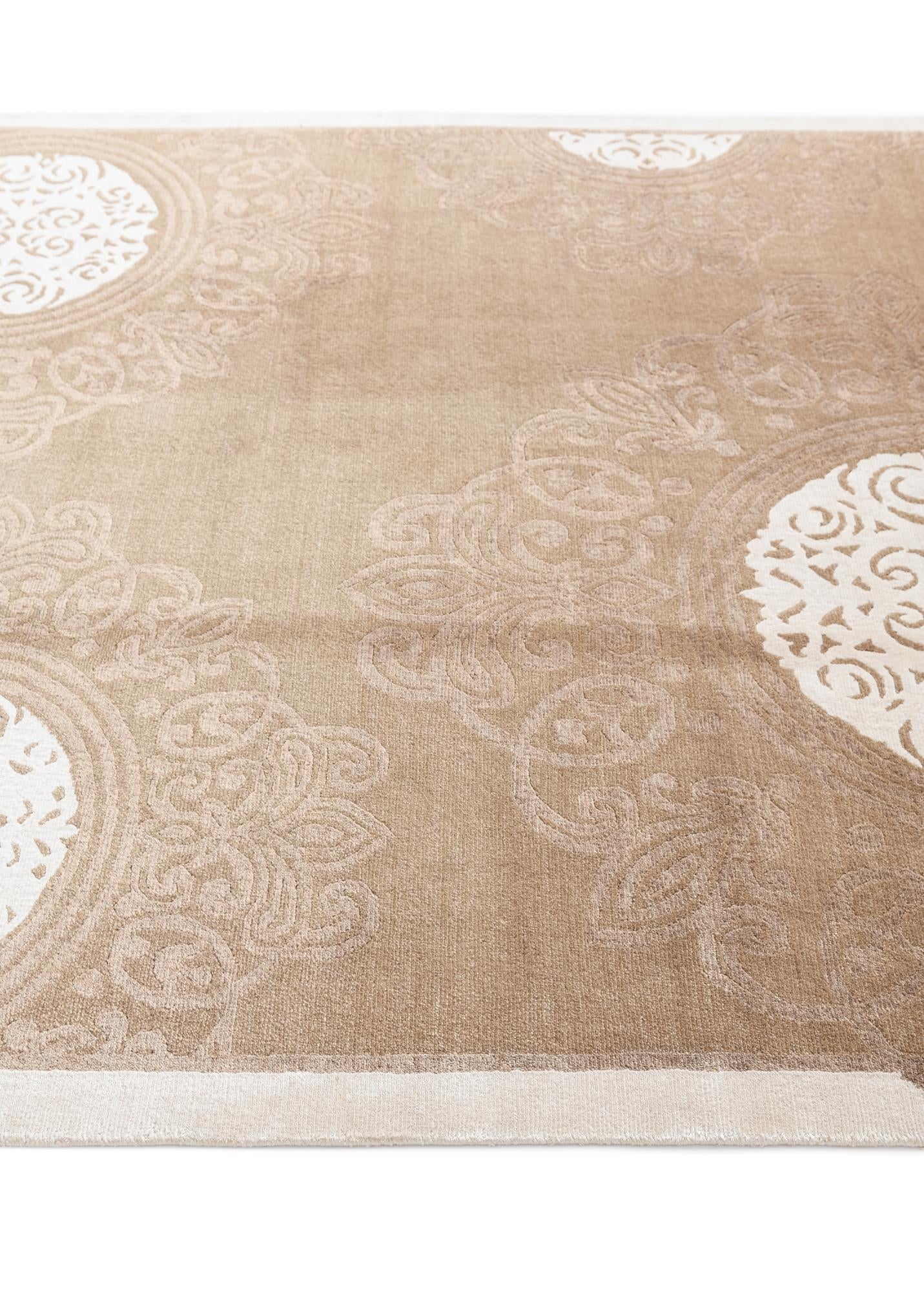 5' 9 x 8' 2 Hand Knotted Darya Wool Rug