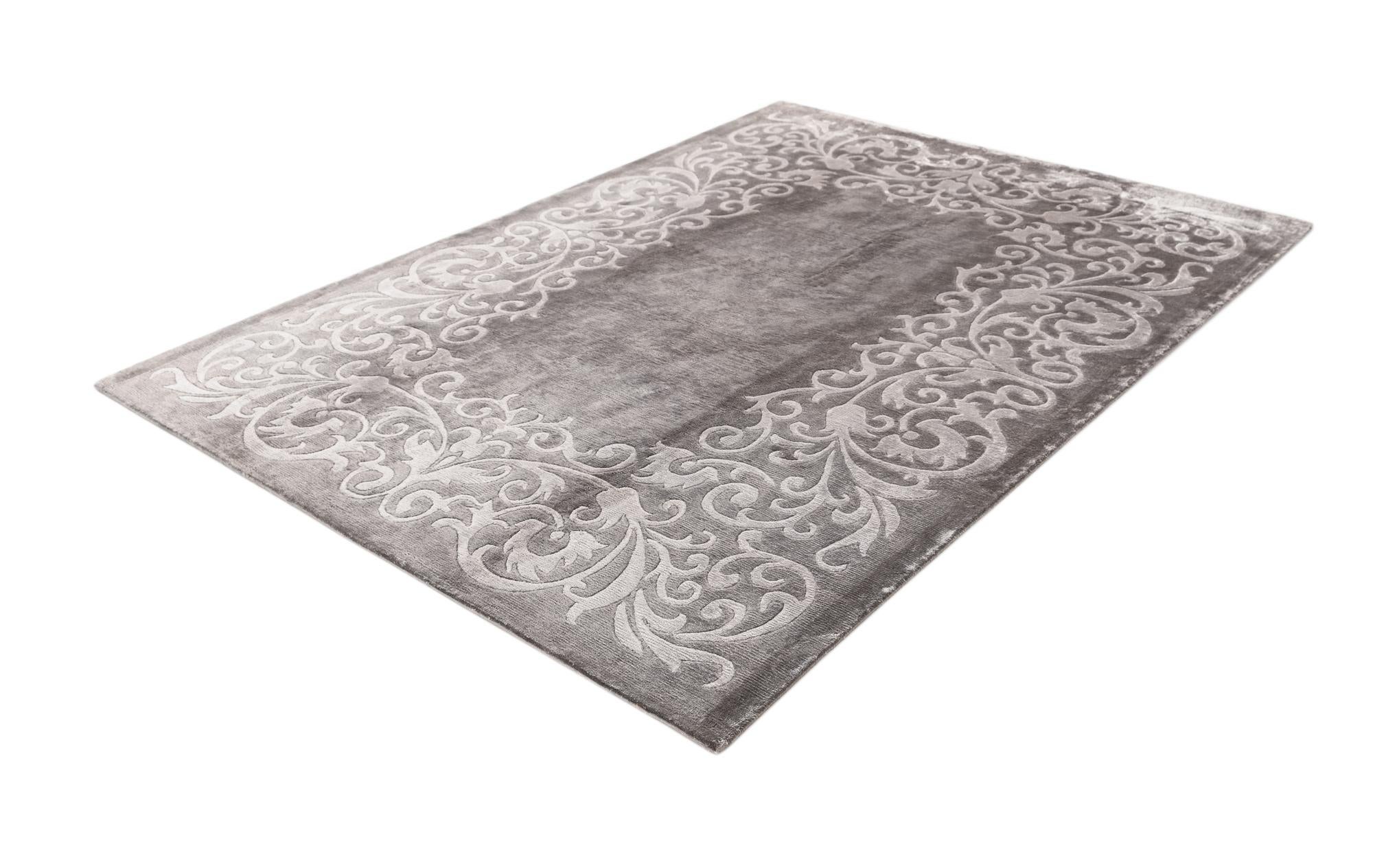 5' 7 x 7' 10 Hand Knotted Darya Wool Rug