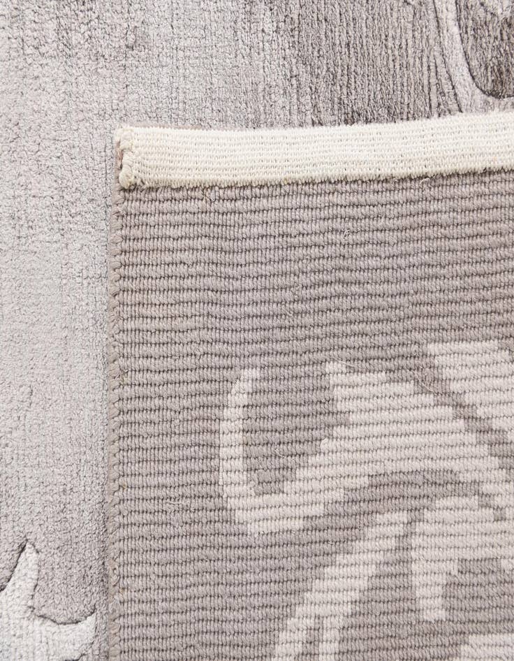 Detail image of 5' 7 x 7' 10  Hand Knotted Darya Wool Rug