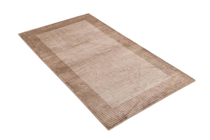 Detail image of 2' 8 x 4' 11 Hand Knotted Darya Wool Rug