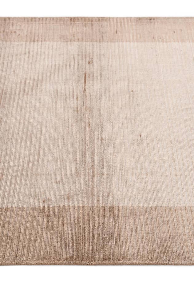 Detail image of 2' 8 x 4' 11 Hand Knotted Darya Wool Rug