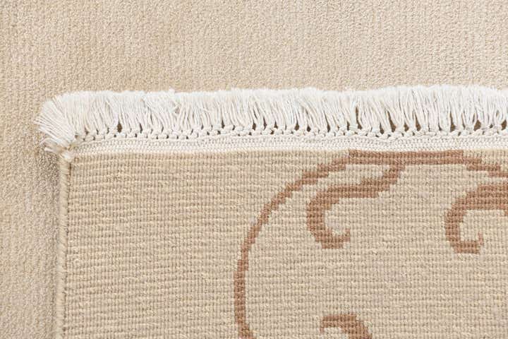 5' 7 x 8' Darya Rug