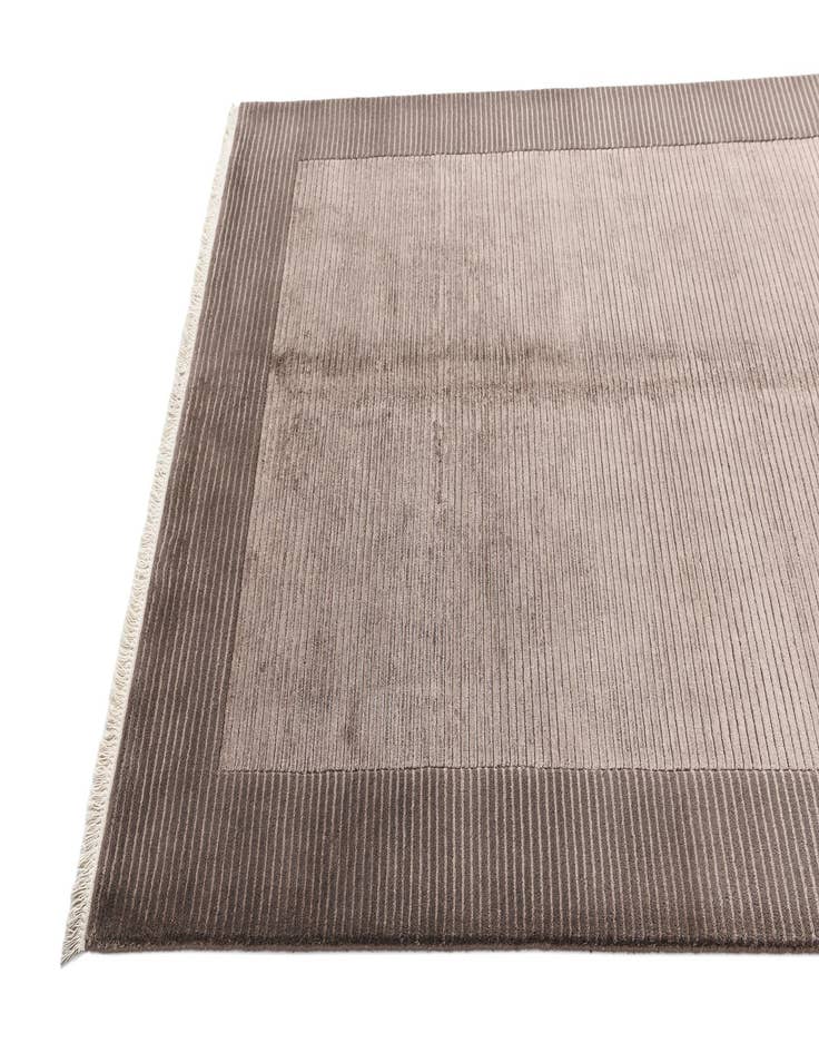 Detail image of 4' 10 x 6' 7 Darya Rug