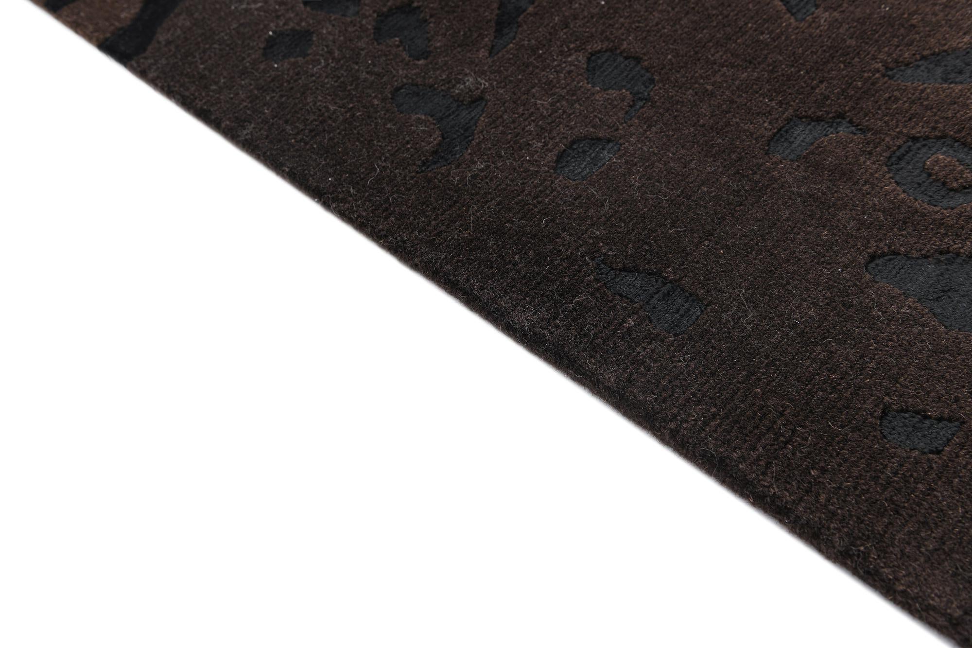 5' 9 x 8' Darya Rug
