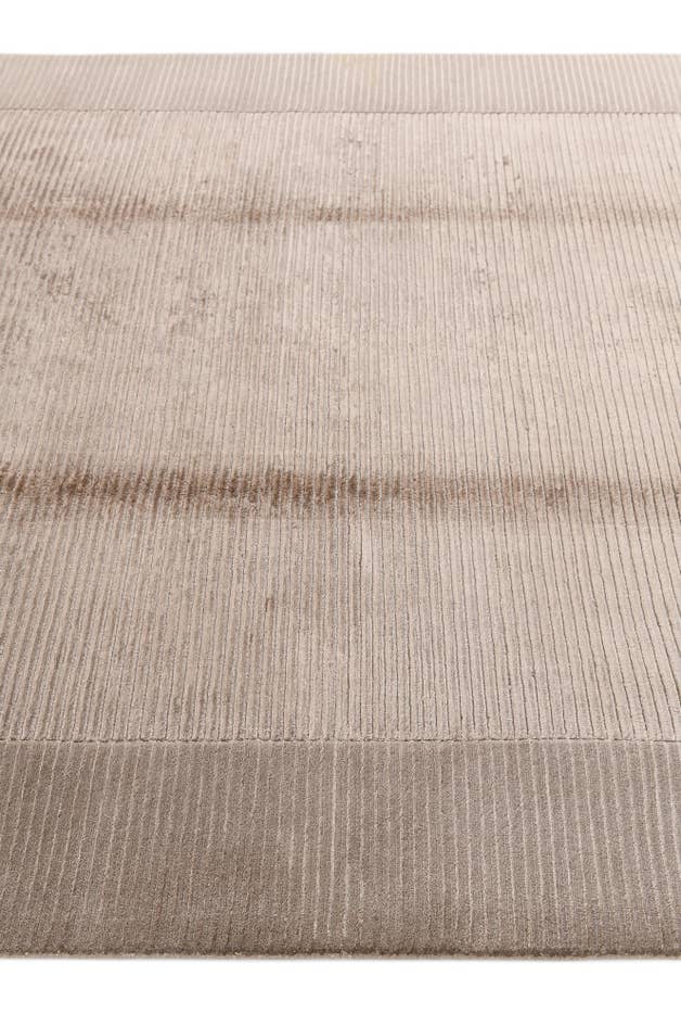 Detail image of 5' 7 x 7' 10 Hand Knotted Darya Wool Rug