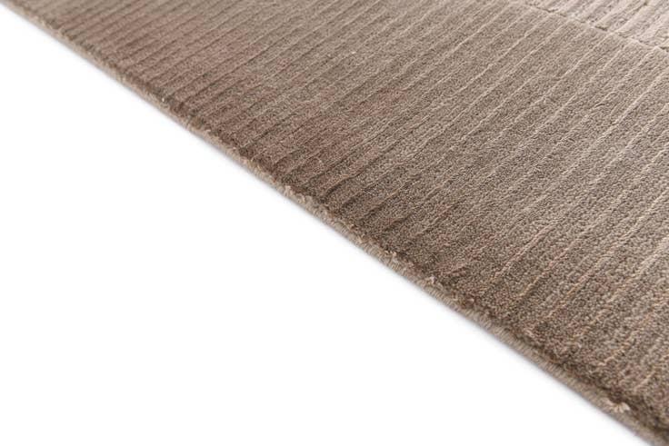 Detail image of 5' 7 x 7' 10 Hand Knotted Darya Wool Rug