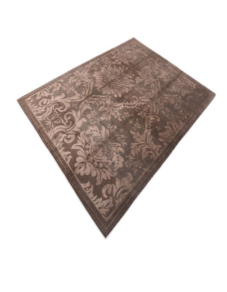 Detail image of 5' 9 x 8' Darya Rug