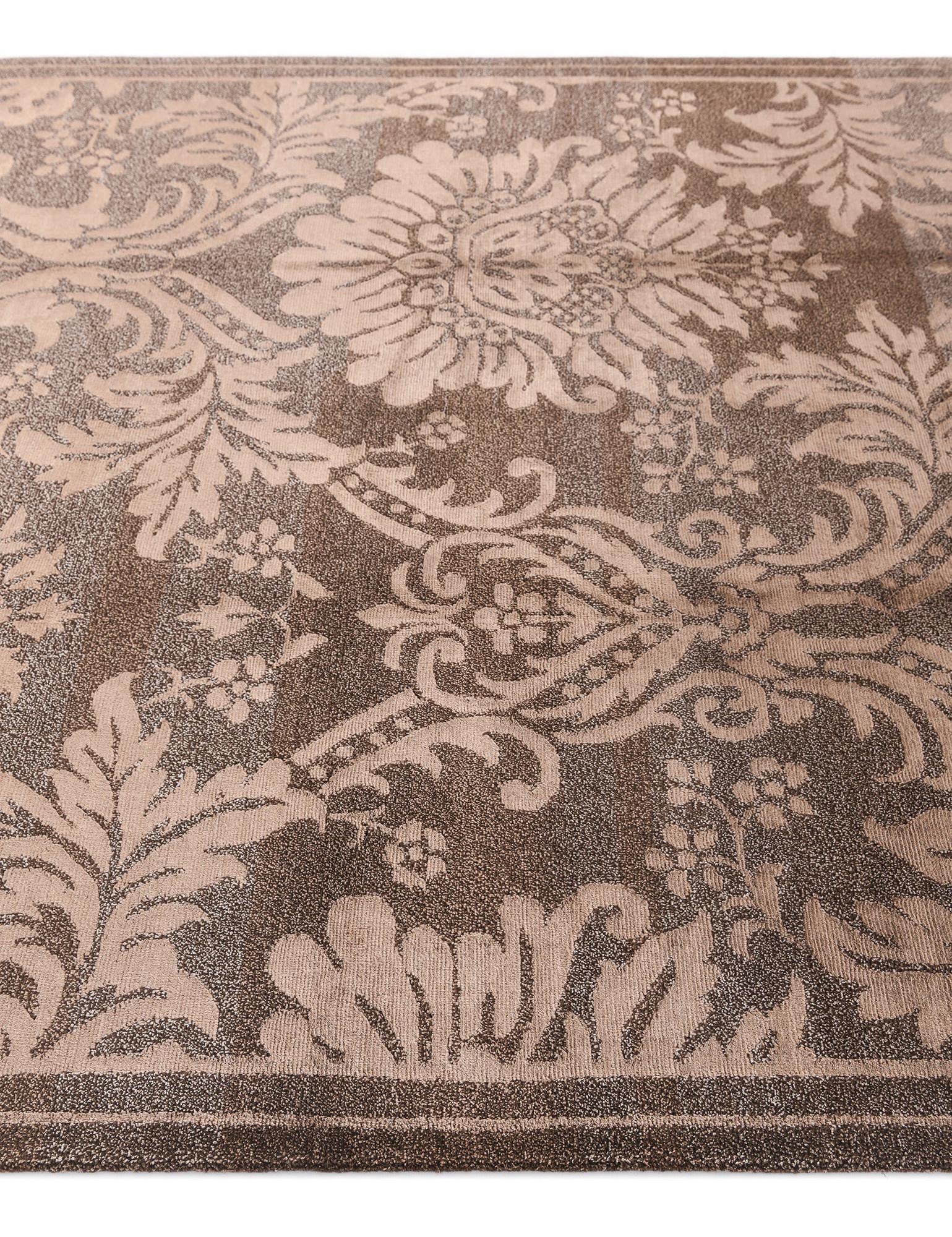 5' 9 x 8' Darya Rug