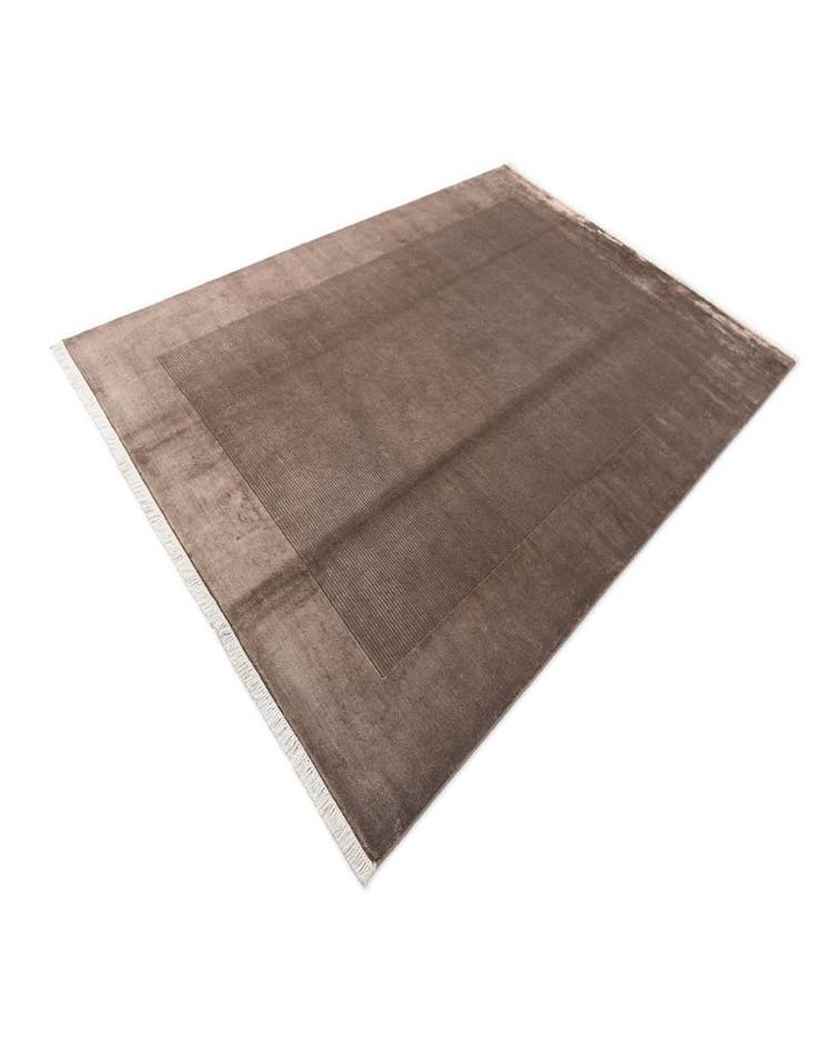 Detail image of 6' 8 x 10'  Hand Knotted Darya Wool Rug