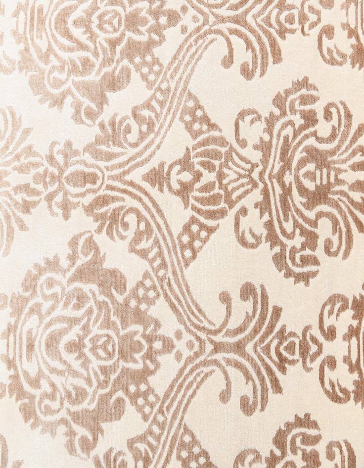 Detail image of 6' 8 x 9' 11  Hand Knotted Darya Wool Rug