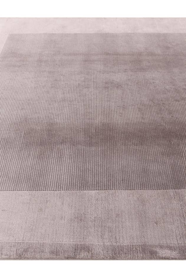 Detail image of 6' 8 x 9' 10 Hand Knotted Darya Wool Rug