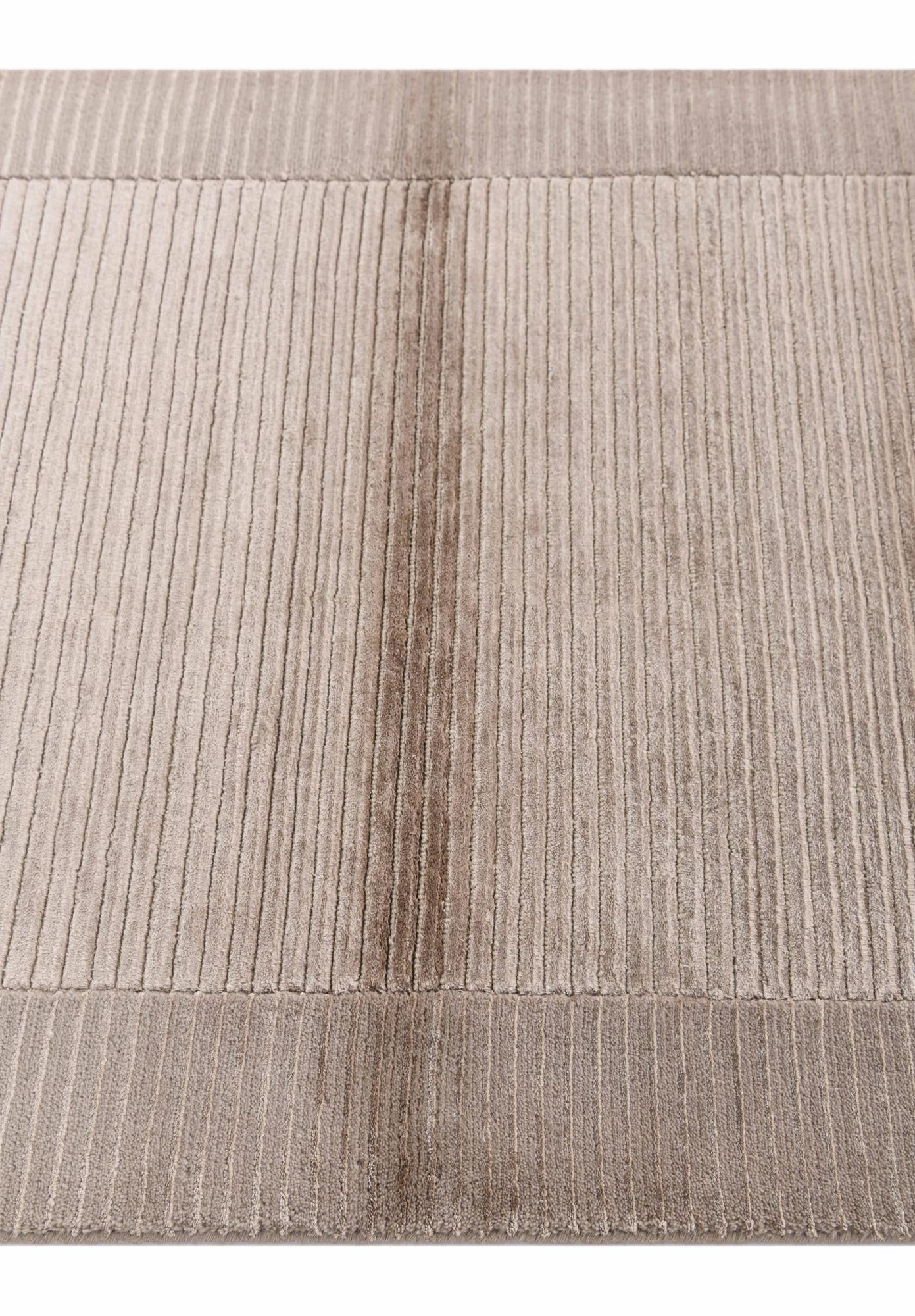 2' 7 x 5' Hand Knotted Darya Wool Rug