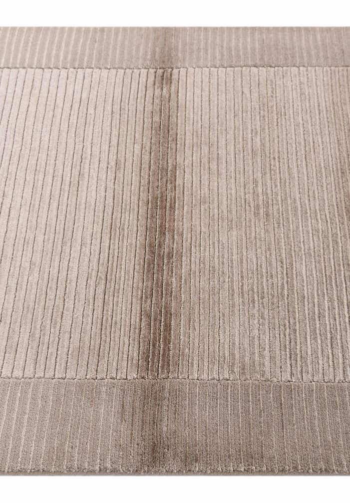 2' 7 x 5' Hand Knotted Darya Wool Rug
