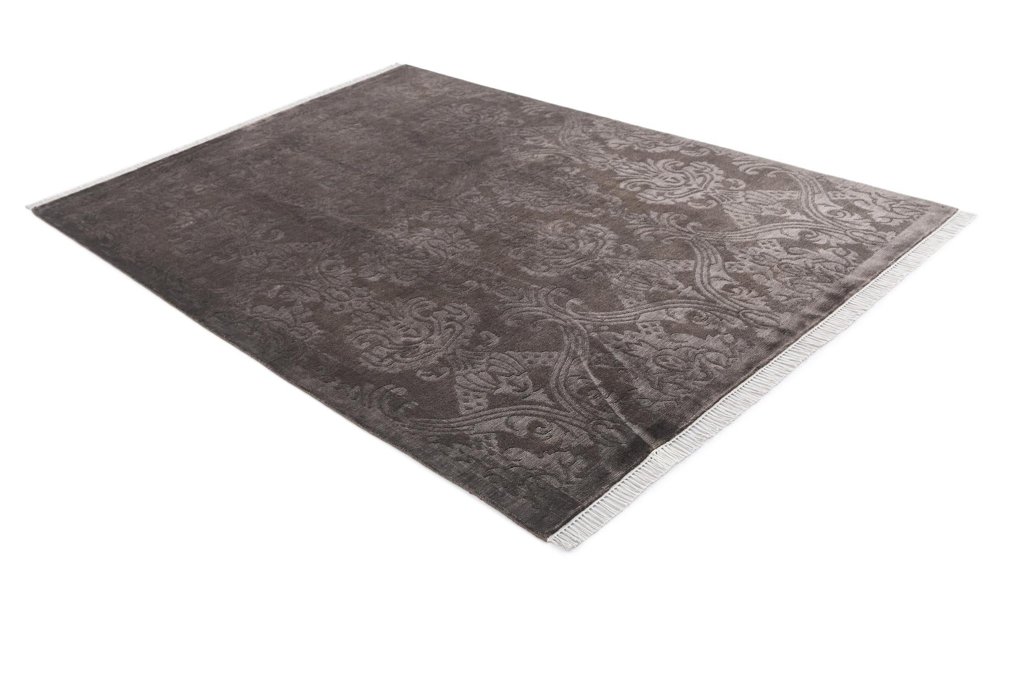 5' 7 x 8' Darya Rug