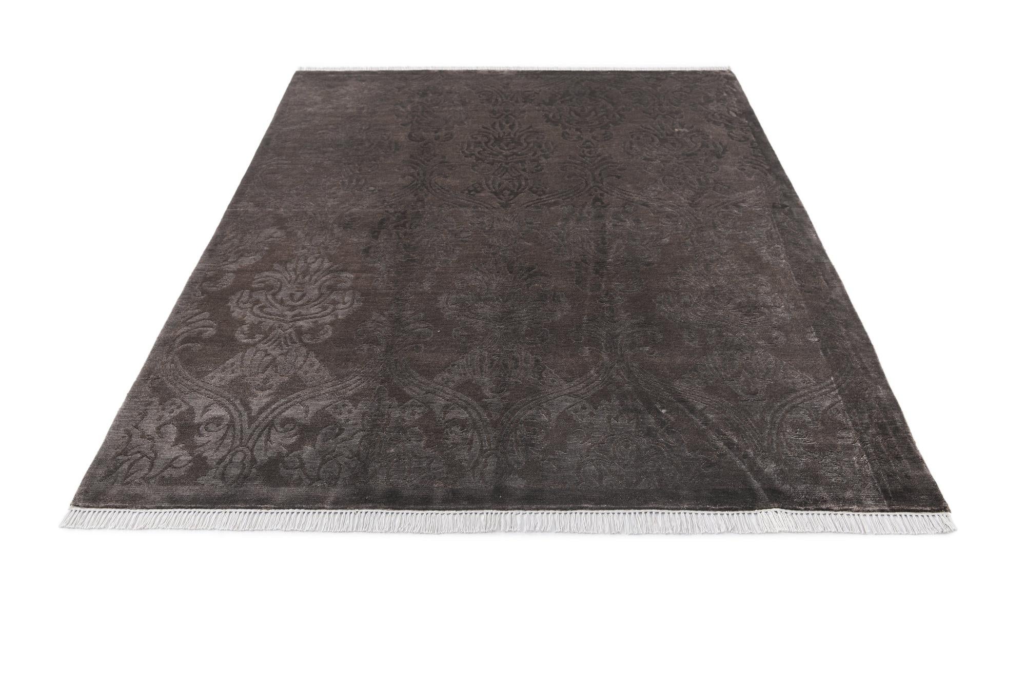 5' 7 x 8' Darya Rug