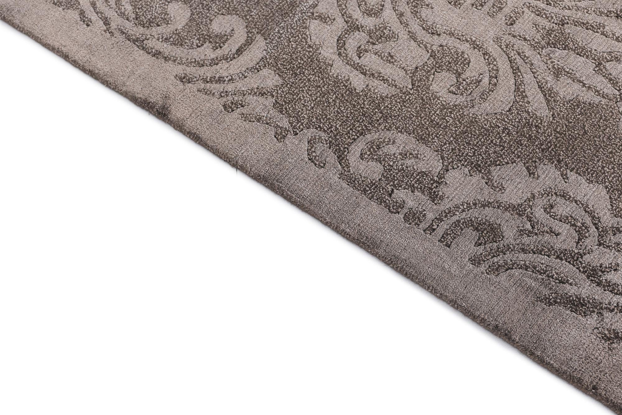 5' 7 x 8' Darya Rug