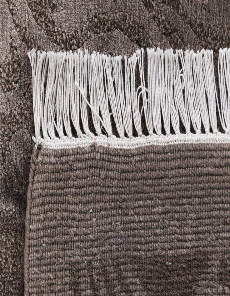 Detail image of 5' 7 x 8' Darya Rug