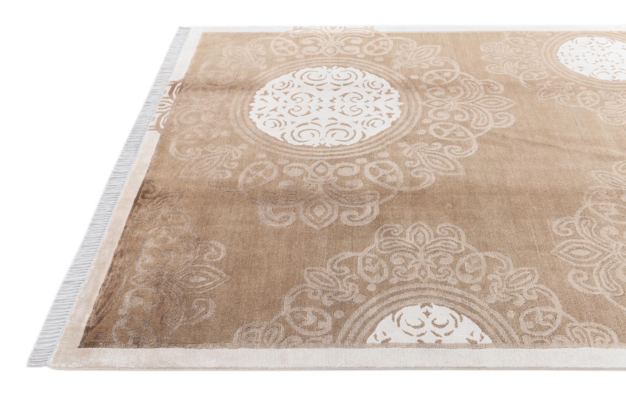 5' 9 x 8' Hand Knotted Darya Wool Rug