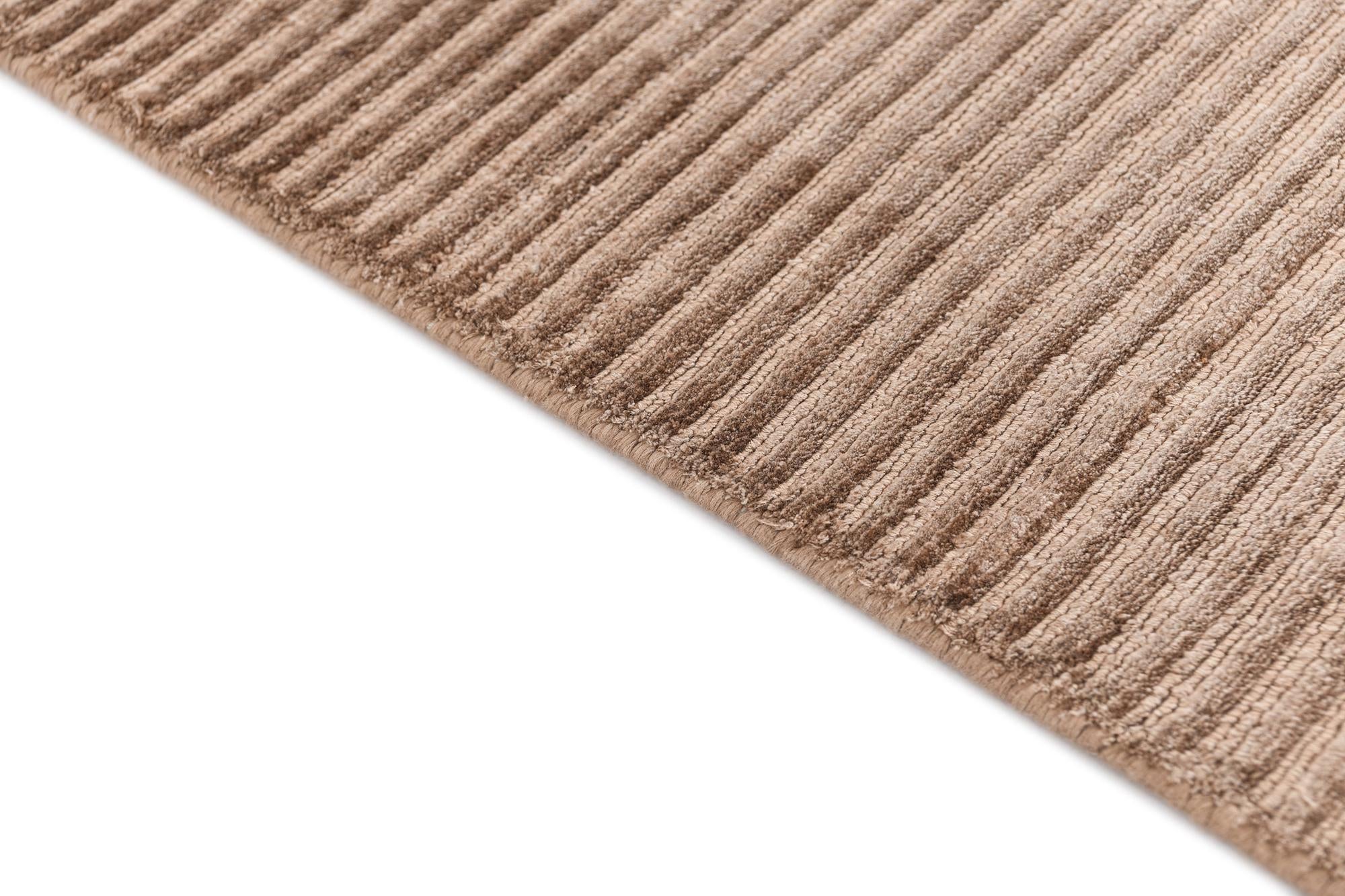 4' x 5' 9 Darya Rug