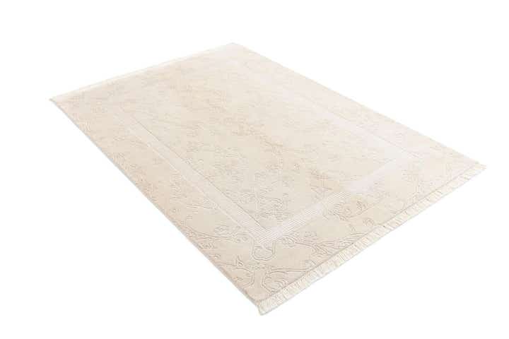 4' 4 x 6' 3 Darya Rug