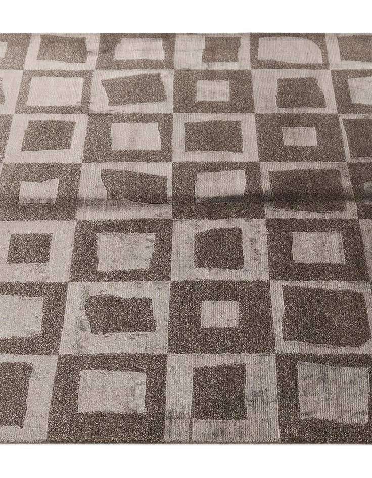 Detail image of 3' 11 x 6' Darya Rug