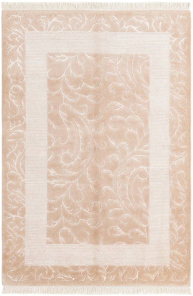 Detail image of 4' 3 x 6' 4 Darya Rug