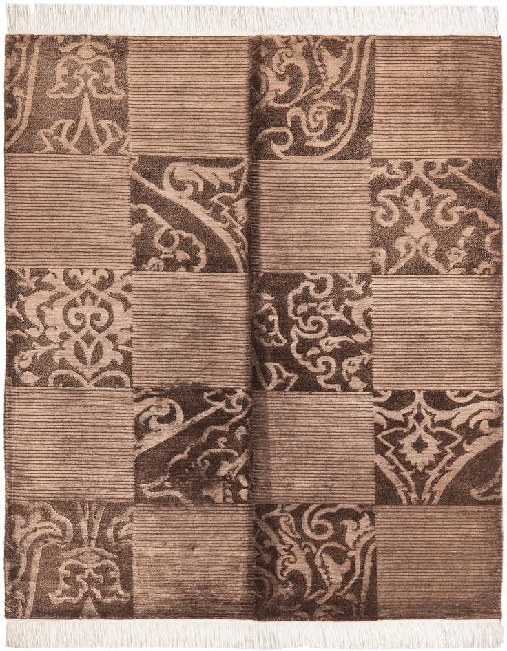 Detail image of 4' 1 x 6' Darya Rug