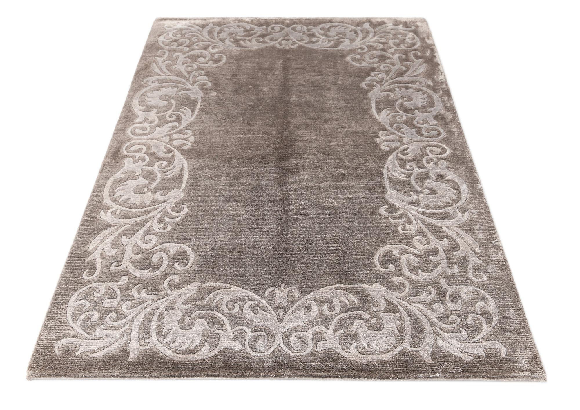 3' 10 x 5' 11 Darya Rug