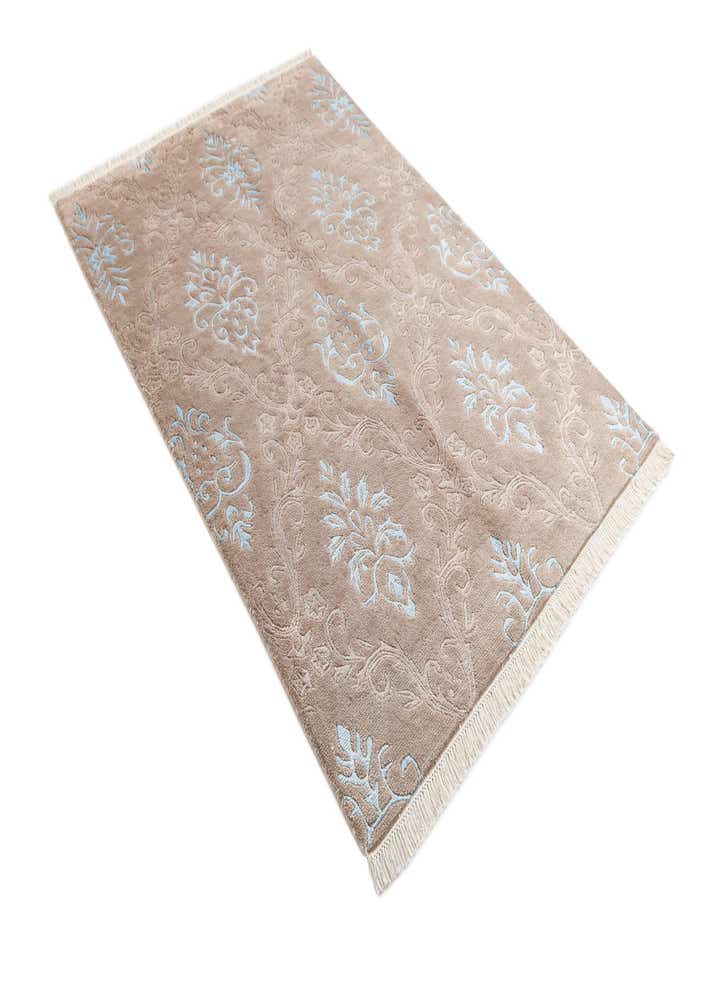 4' 3 x 6' 4 Darya Rug