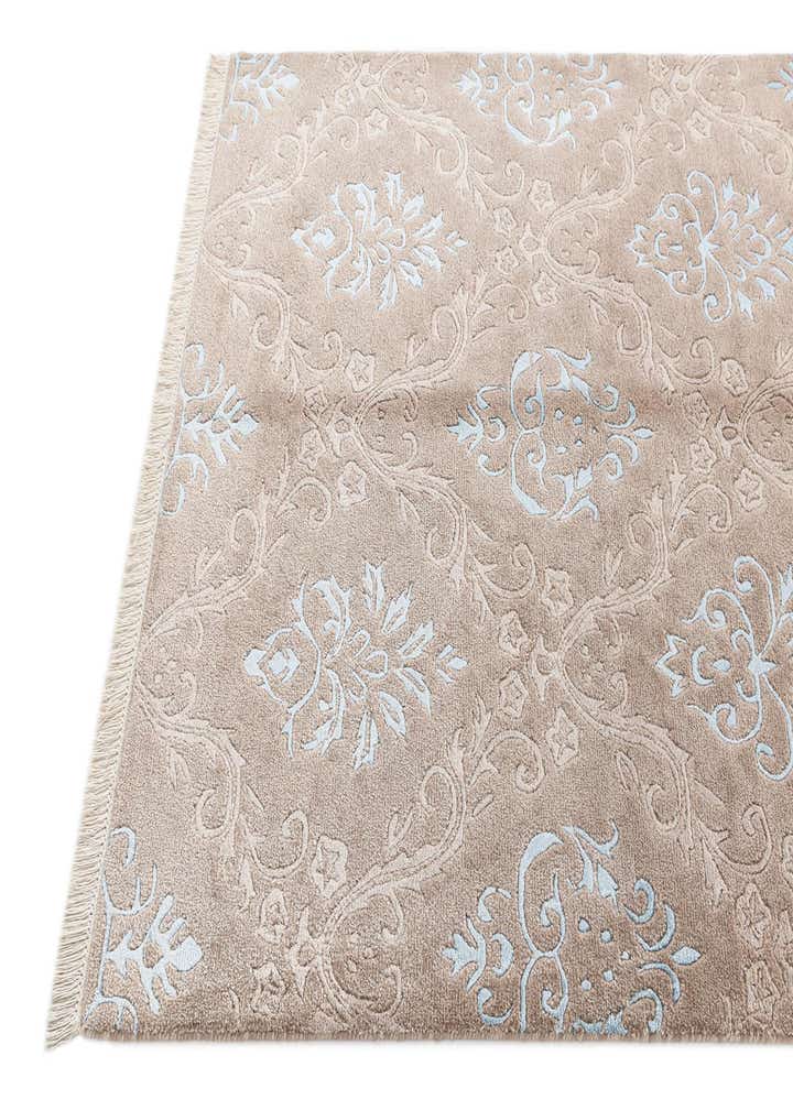 4' 3 x 6' 4 Darya Rug