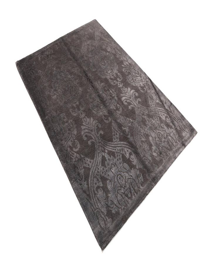 Detail image of 4' 1 x 6' Darya Rug