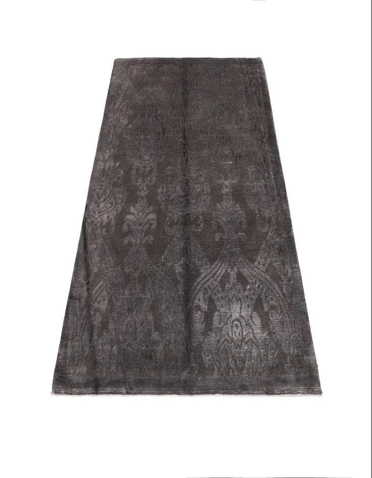 Detail image of 4' 1 x 6' Darya Rug