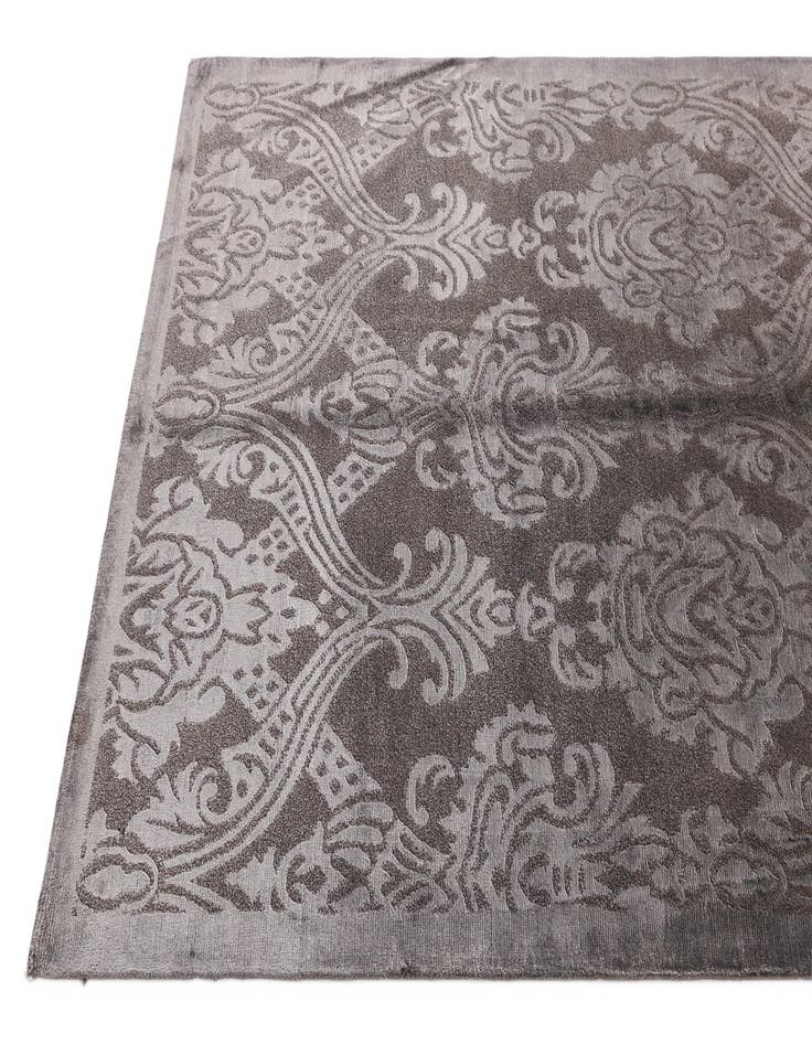 Detail image of 4' 1 x 6' Darya Rug