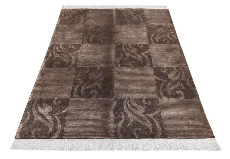 Detail image of 3' 11 x 6' Darya Rug