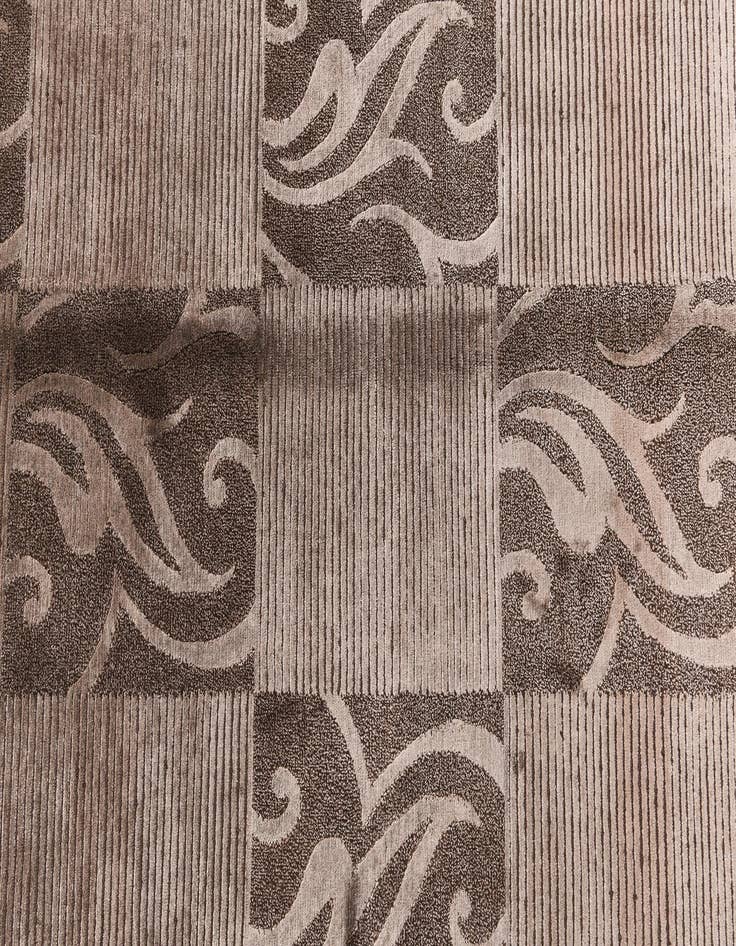 Detail image of 3' 11 x 6' Darya Rug