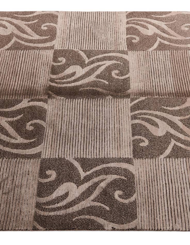 Detail image of 3' 11 x 5' 11 Darya Rug