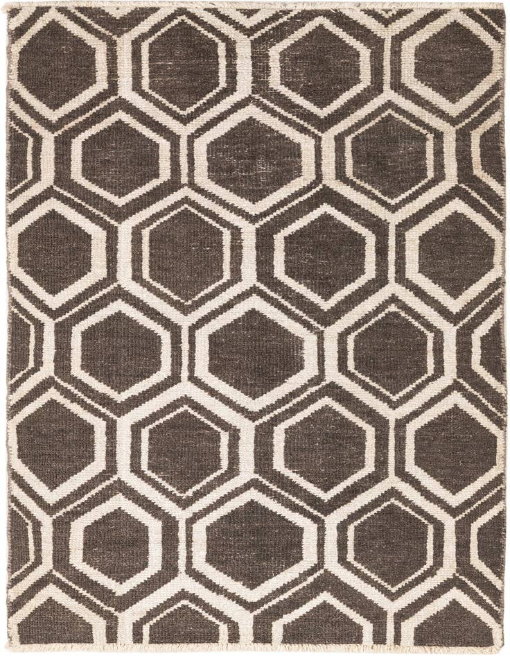 Detail image of 3' 6 x 6' Hand Knotted Darya Rug
