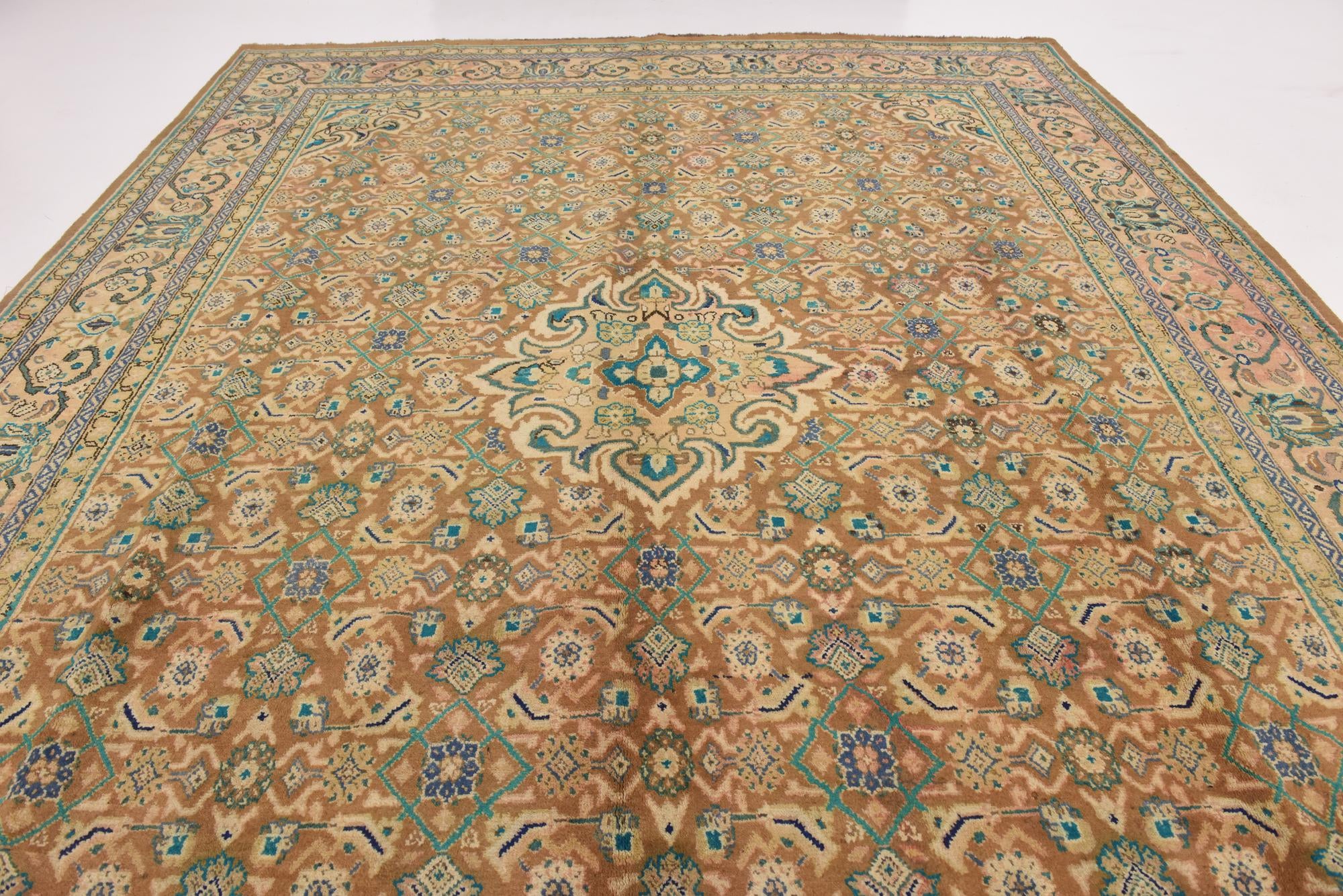9' 6 x 13' Hand Knotted Farahan Persian Wool Rug