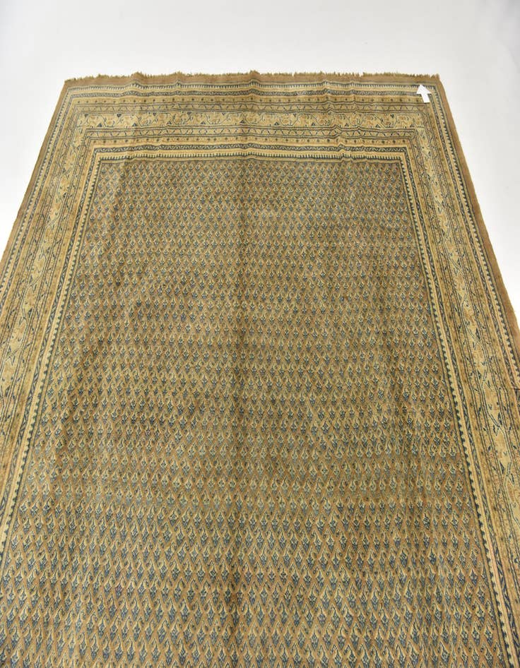 Detail image of 9' x 13' Hand Knotted Farahan Persian Wool Rug