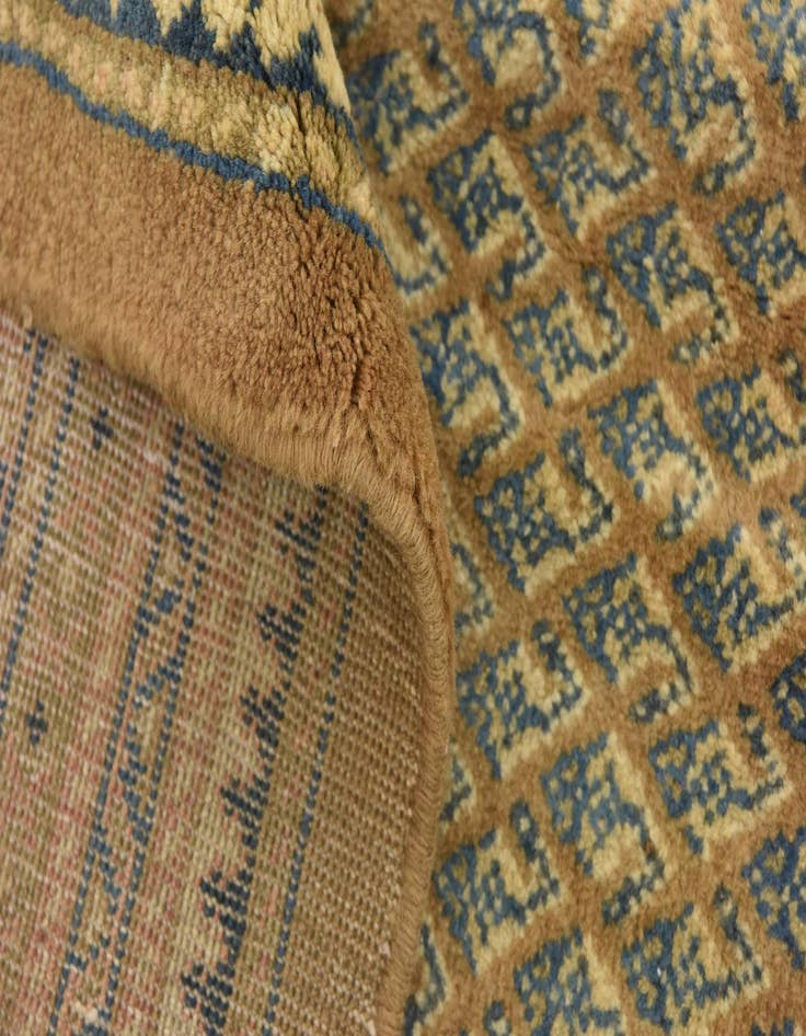 Detail image of 9' x 13' Hand Knotted Farahan Persian Wool Rug