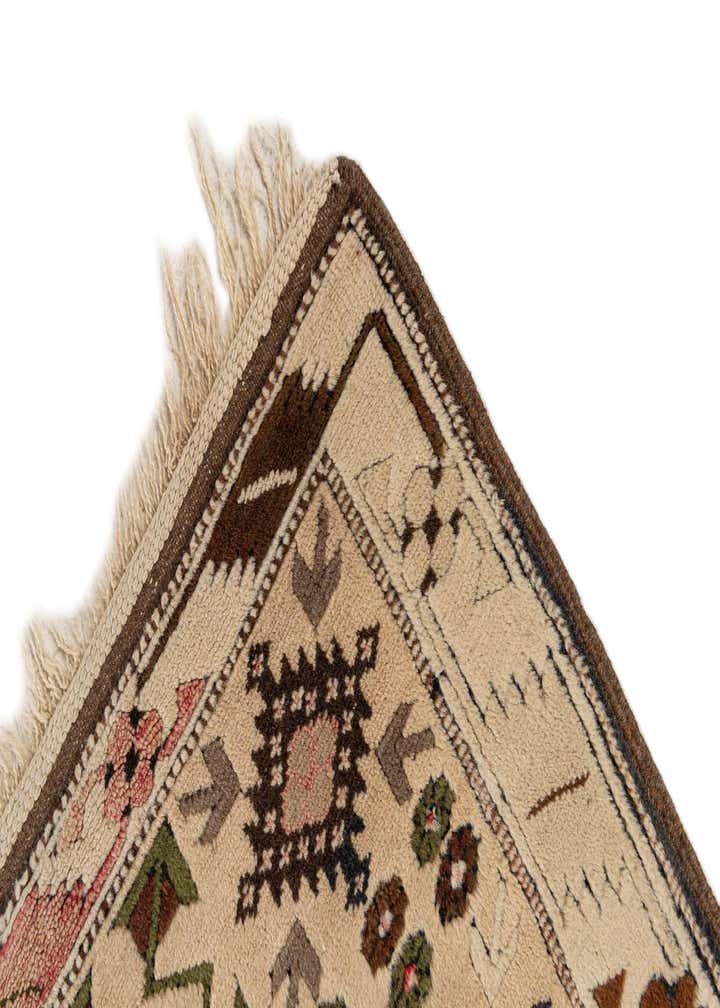 3' 5 x 6' 8 Hand Knotted Fars Wool Rug
